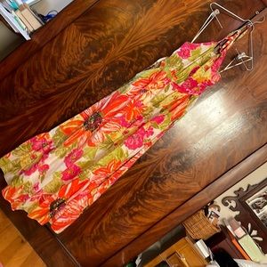 Silk floral maxi dress. Size S